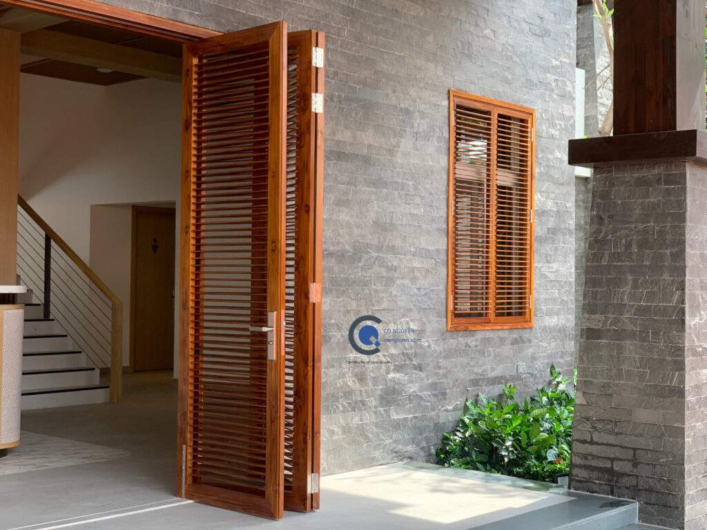 Cửa gỗ Teak