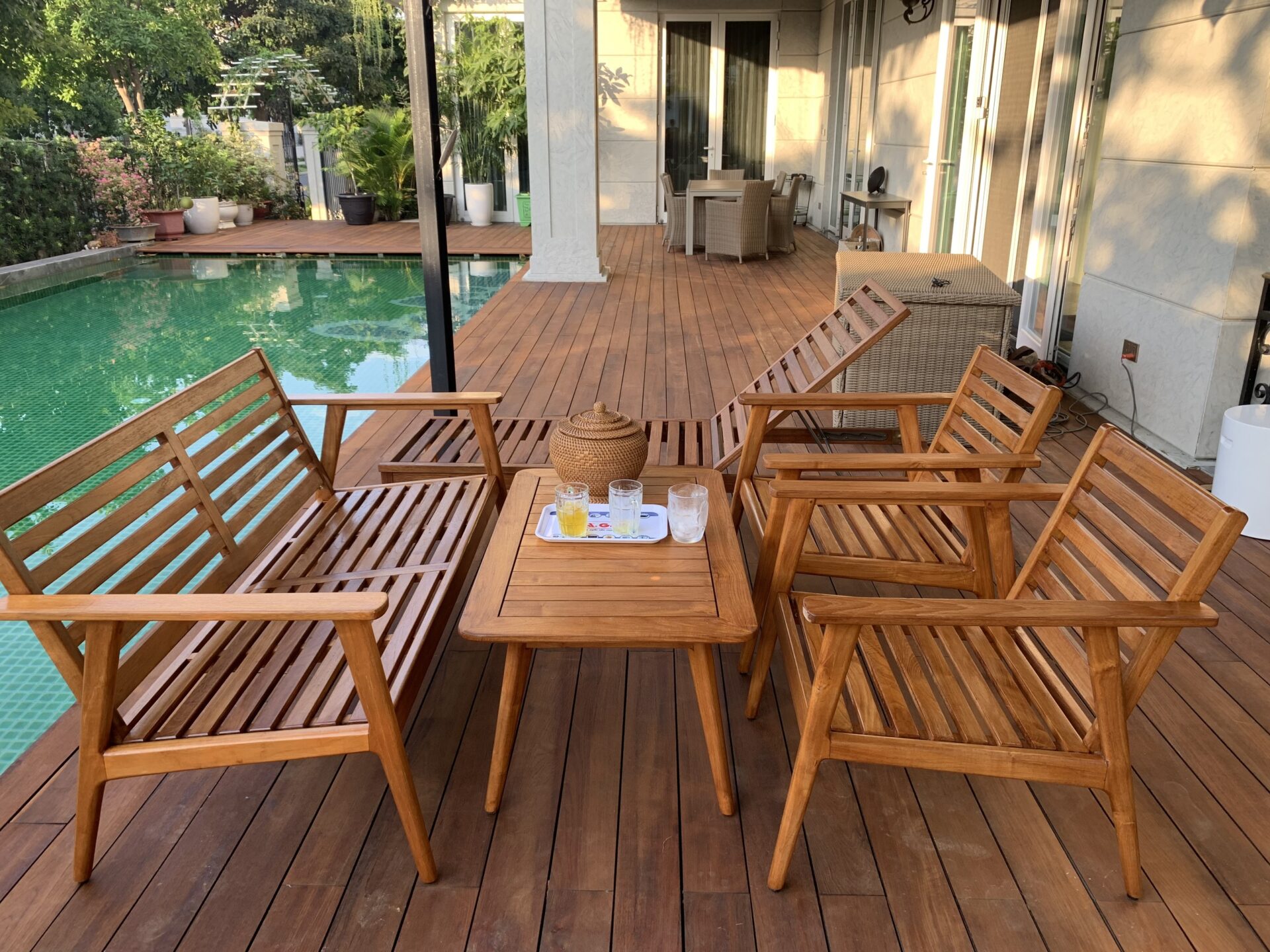 Bàn ghế gỗ Teak