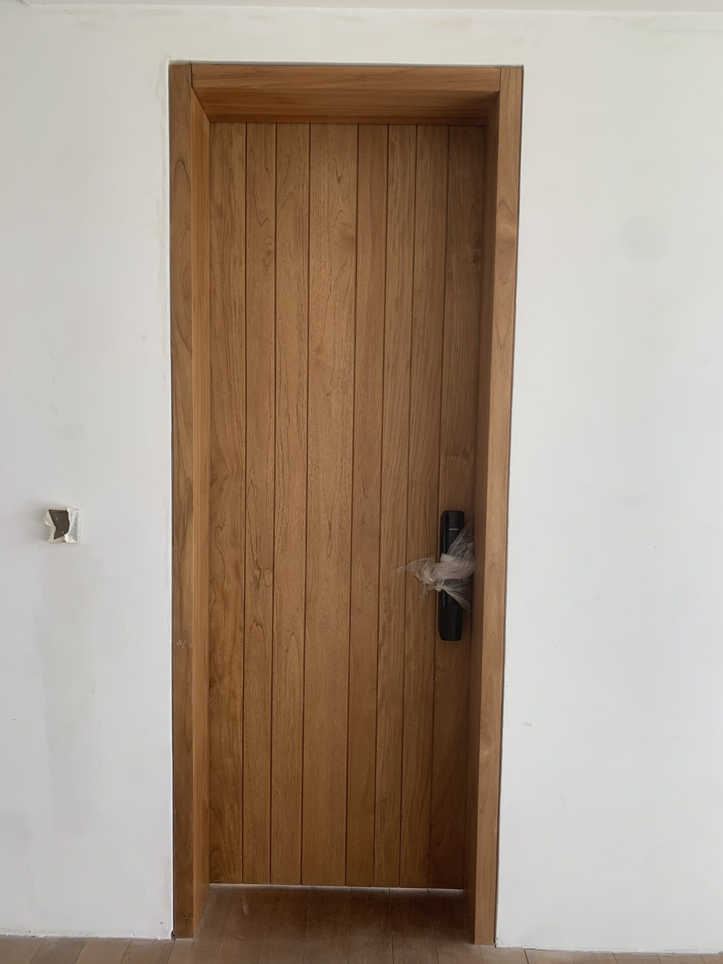 Cửa gỗ Teak