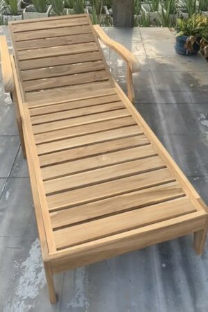 Ghế tắm nắng gỗ Teak