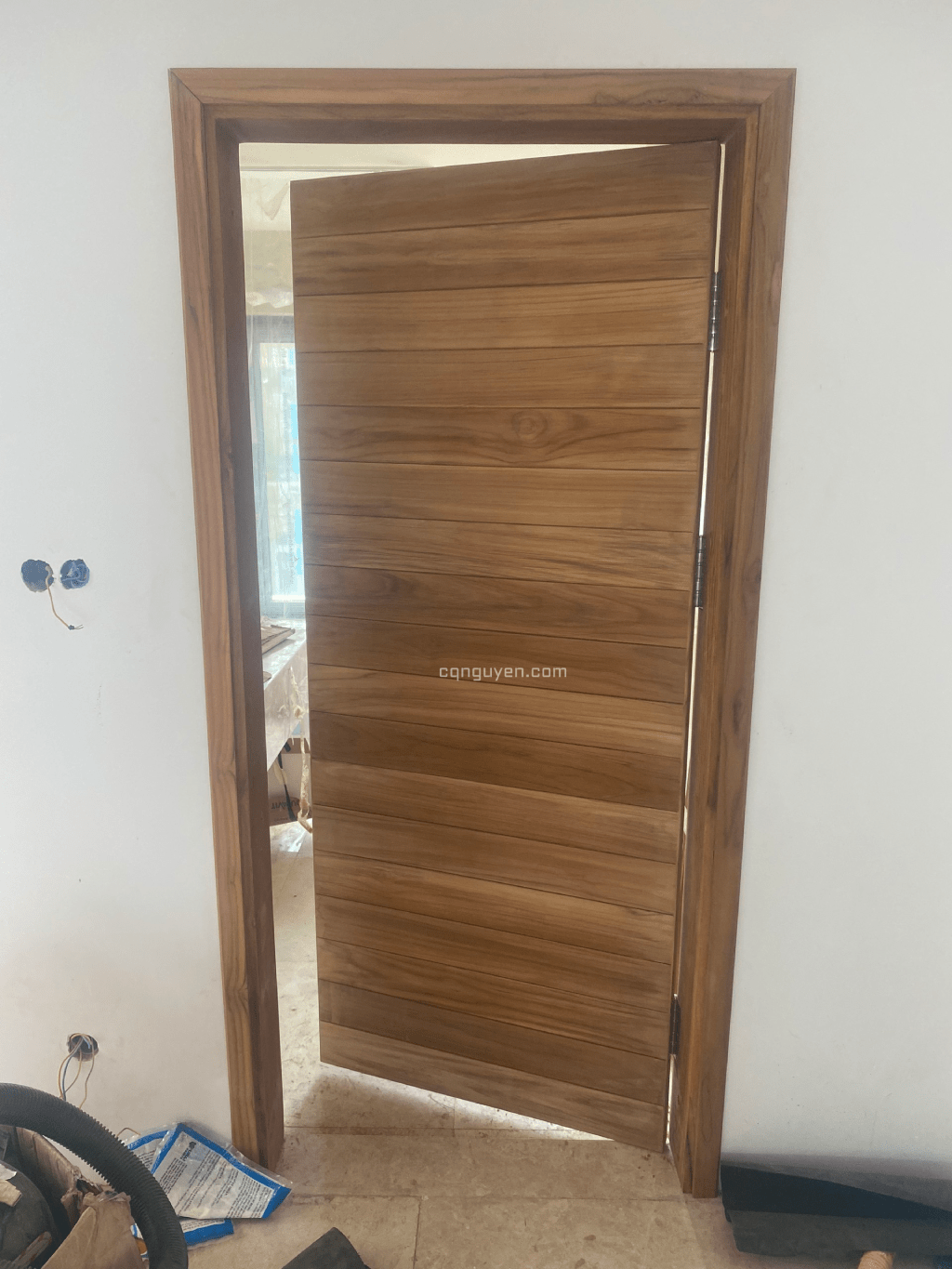 Cửa gỗ Teak CQN06