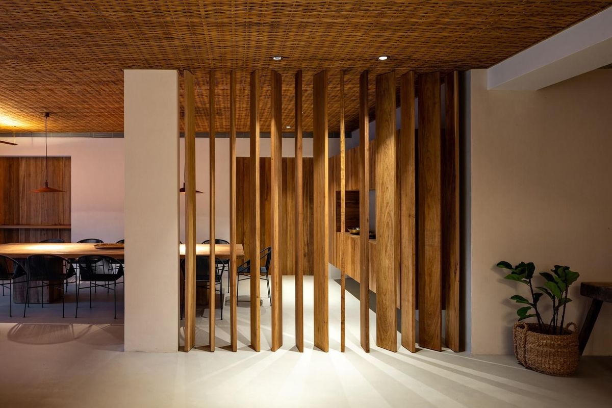 lam gỗ tự nhiên lá sách cho phòng khách