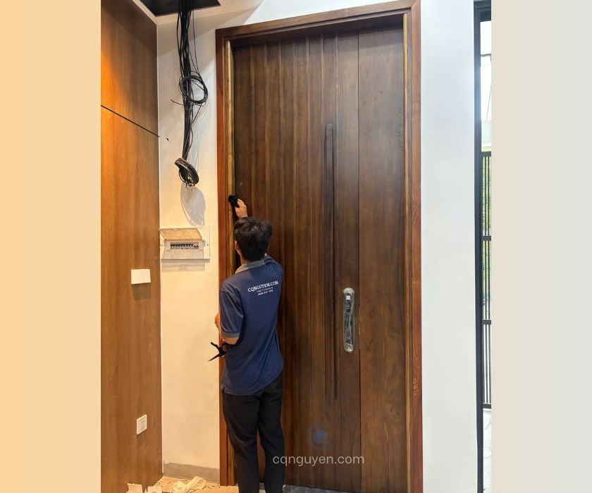 Sửa chữa cửa gỗ tại nhà