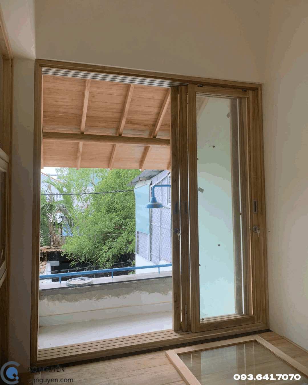 cửa gỗ teak dạng trượt CQ Nguyễn