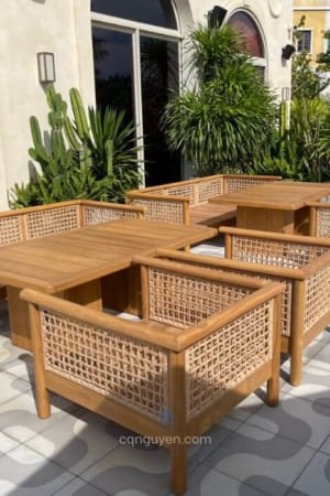 Cung cấp bàn ghế gỗ cho nhà hàng Lucia Phú Quốc | Bộ bàn ghế gỗ kết hợp nhựa giả mây