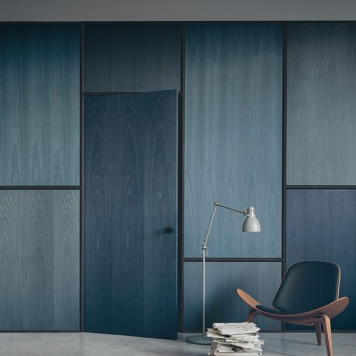 cửa nhà đẹp màu xanh navy