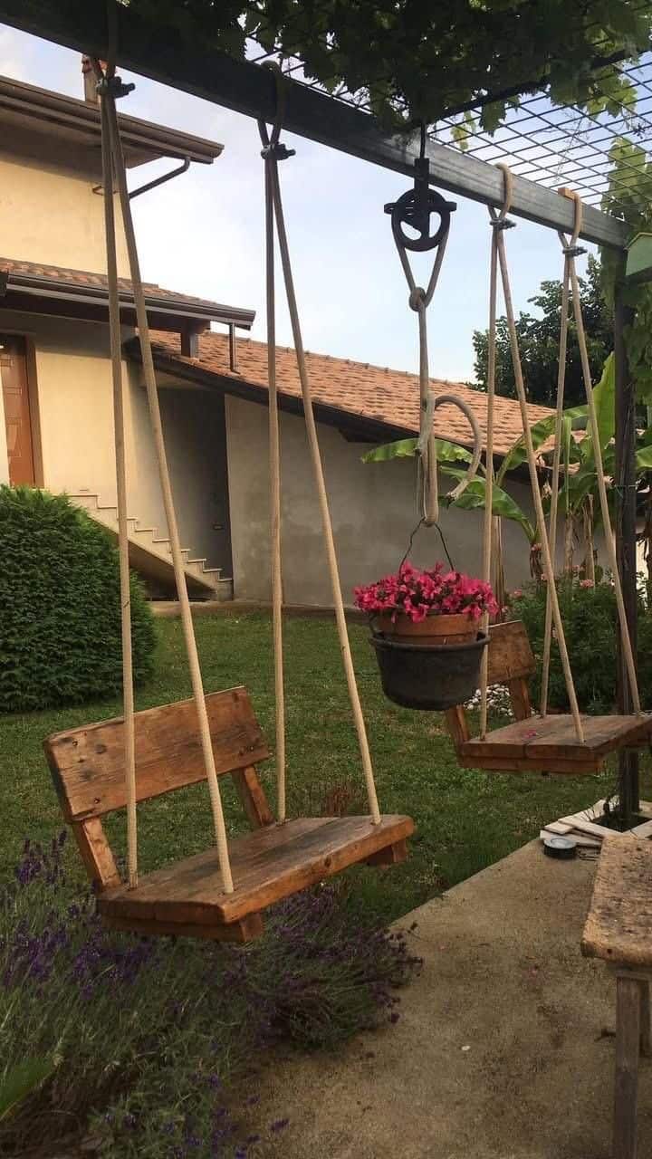 Xích đu gỗ tự làm từ pallet cũ