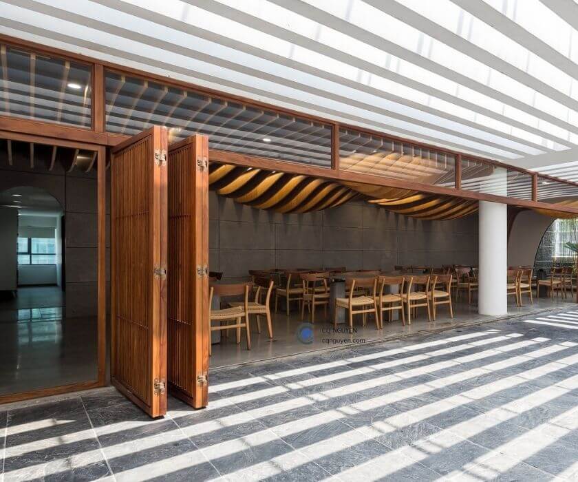 hệ cửa gỗ xếp trượt gỗ teak