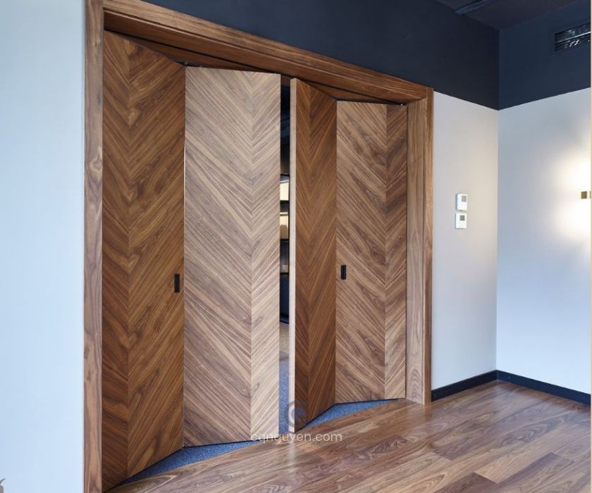 mẫu cửa gỗ xếp trượt 4 cánh chevron