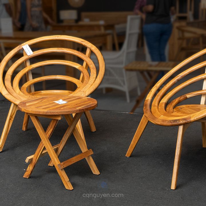 bàn ghế gỗ hiện đại dáng tròn