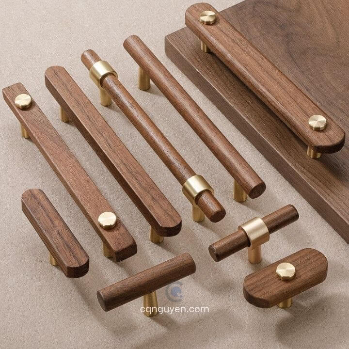mẫu tay nắm cửa gỗ cao cấp dáng dài