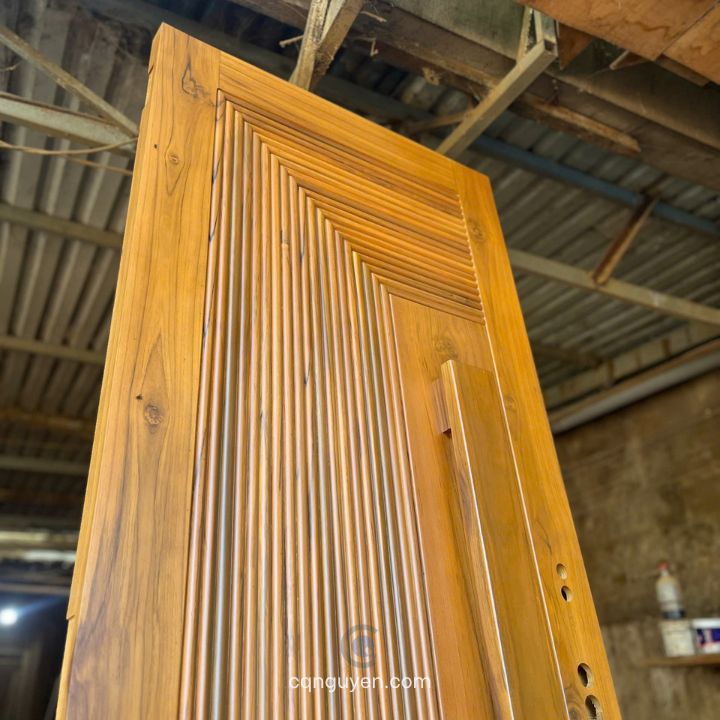 Chỉ nổi cửa gỗ