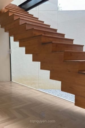 cầu thang ziczac gỗ teak