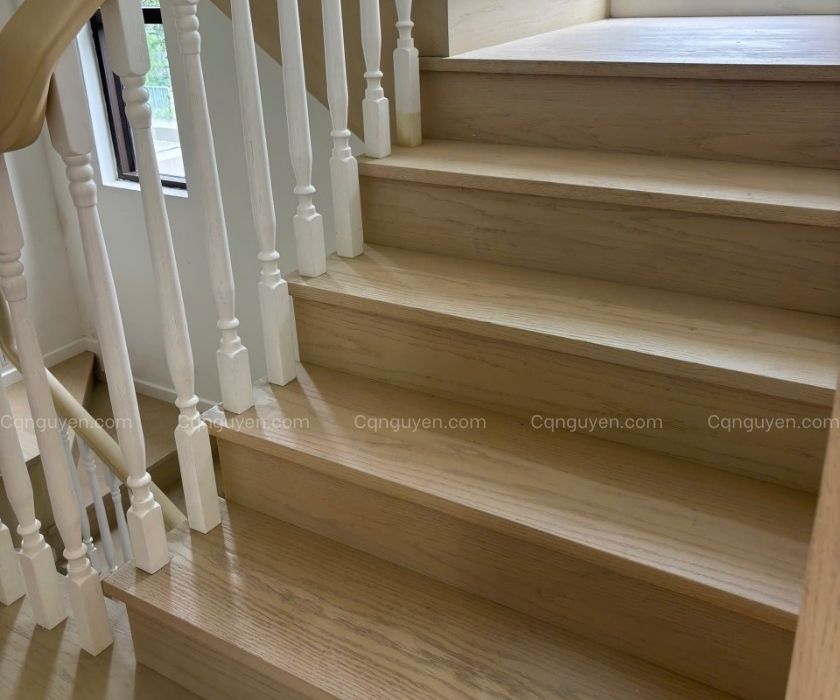 mẫu cầu thang gỗ tân cổ điển