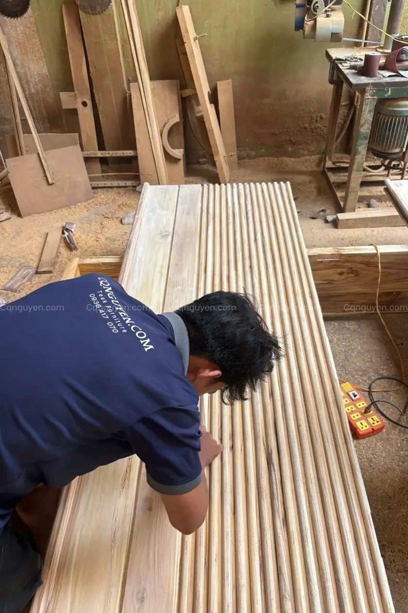 cửa chỉ nổi gỗ tự nhiên