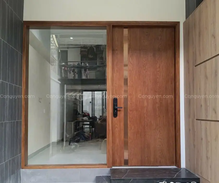 cửa chính gỗ tần bì