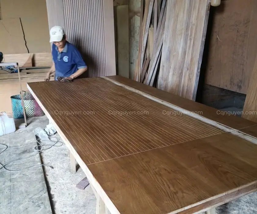 xưởng sản xuất cửa gỗ tần bì