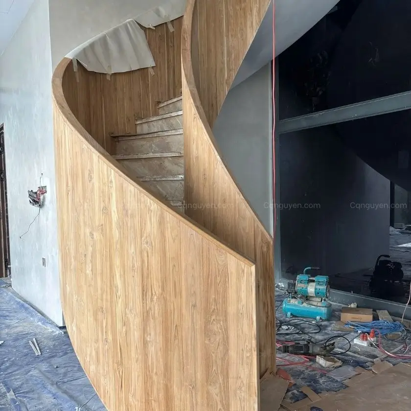 Ốp vách cầu thang gỗ teak lào