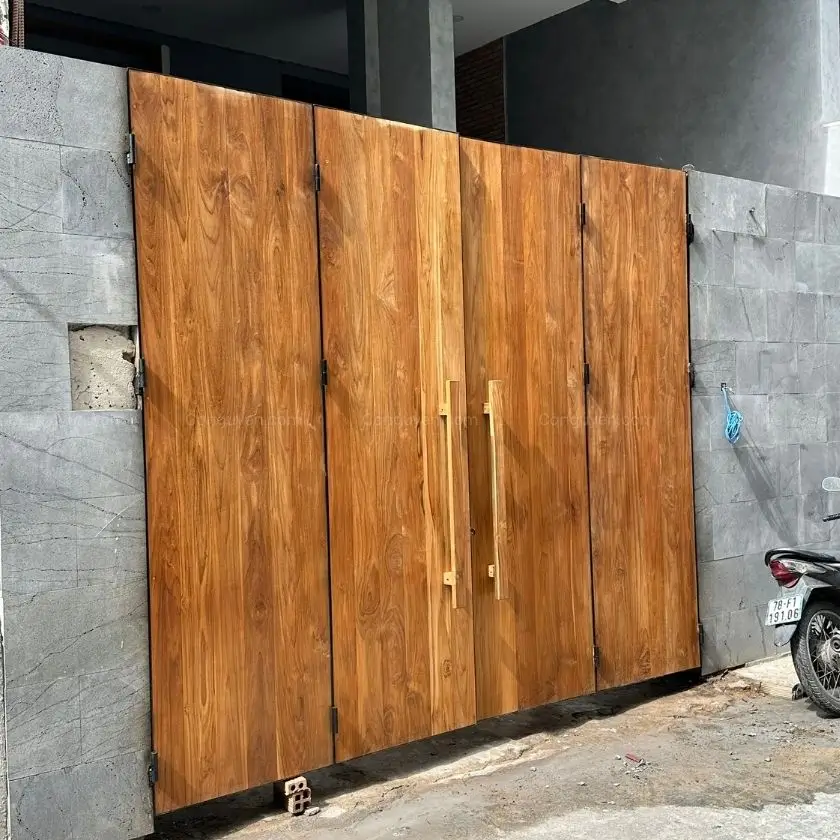 cửa cổng 4 cánh gỗ teak